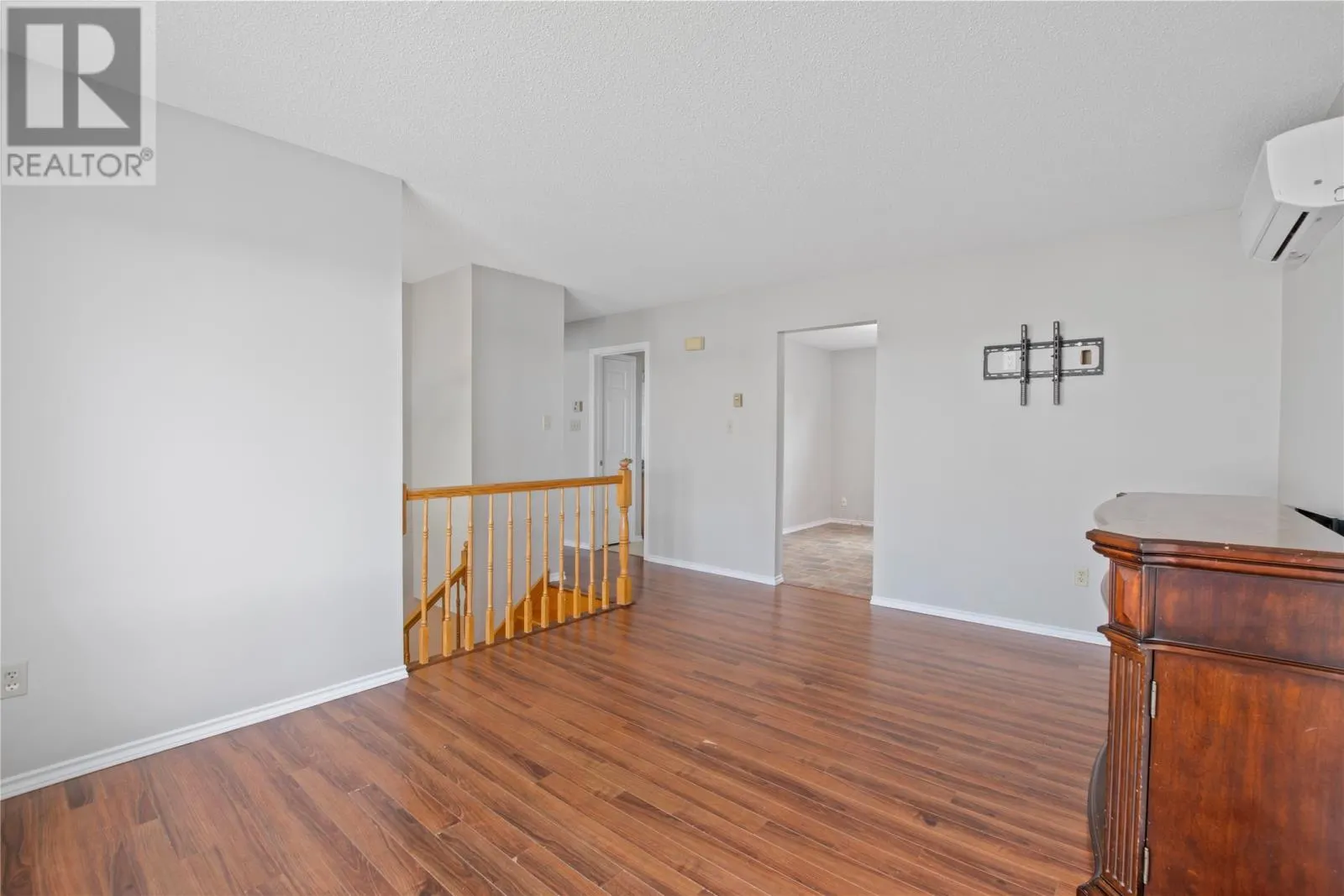 2 Osmond Place