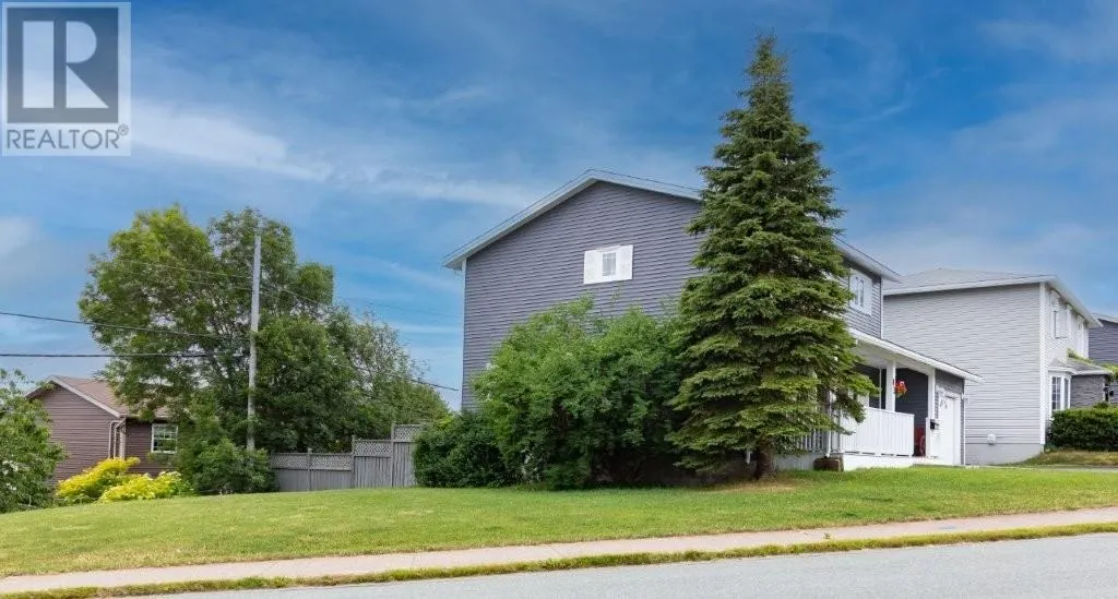 43 Stirling Crescent