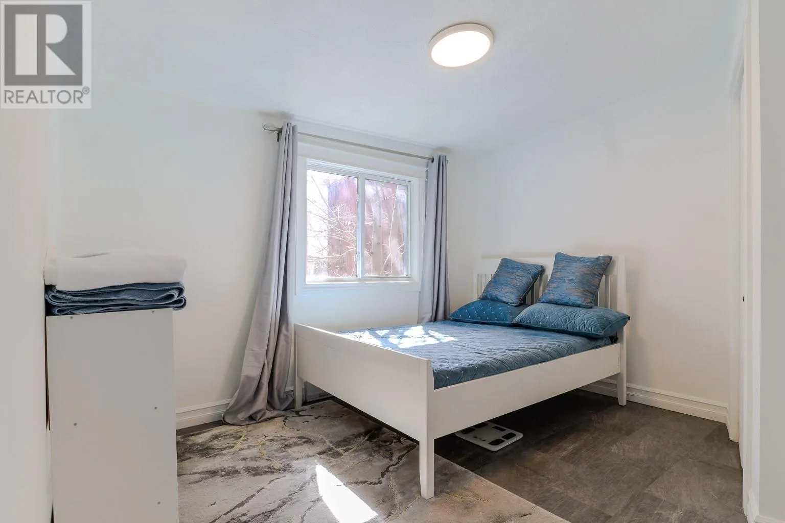 27 Cookstown Road