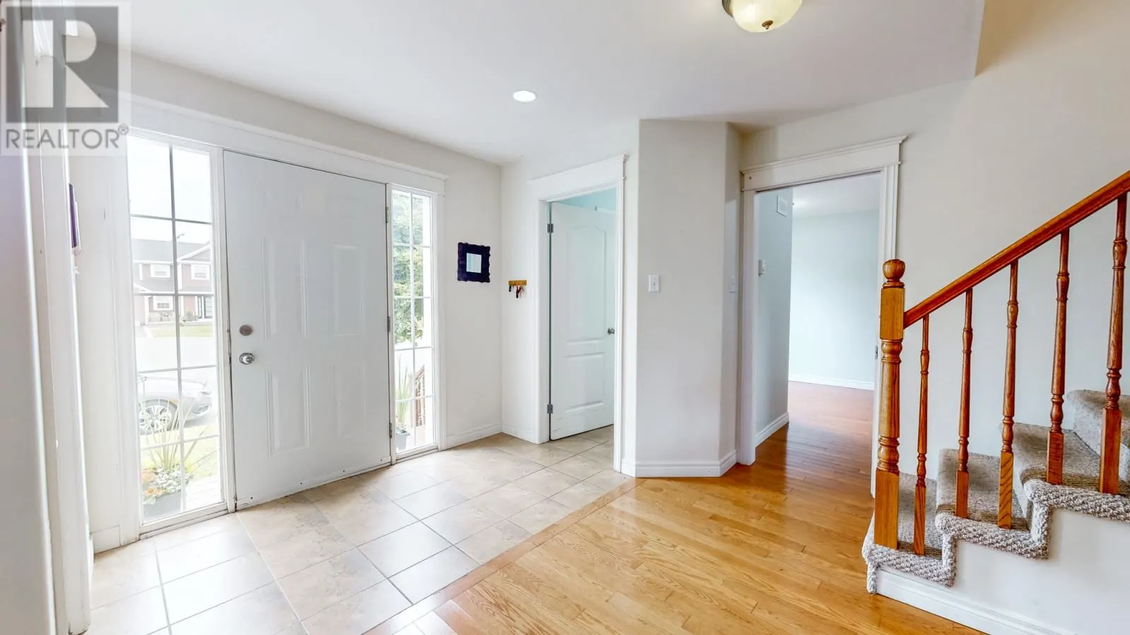 21 OAKLEY Place