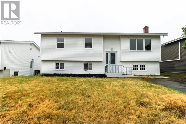 7 Eastmeadows Avenue