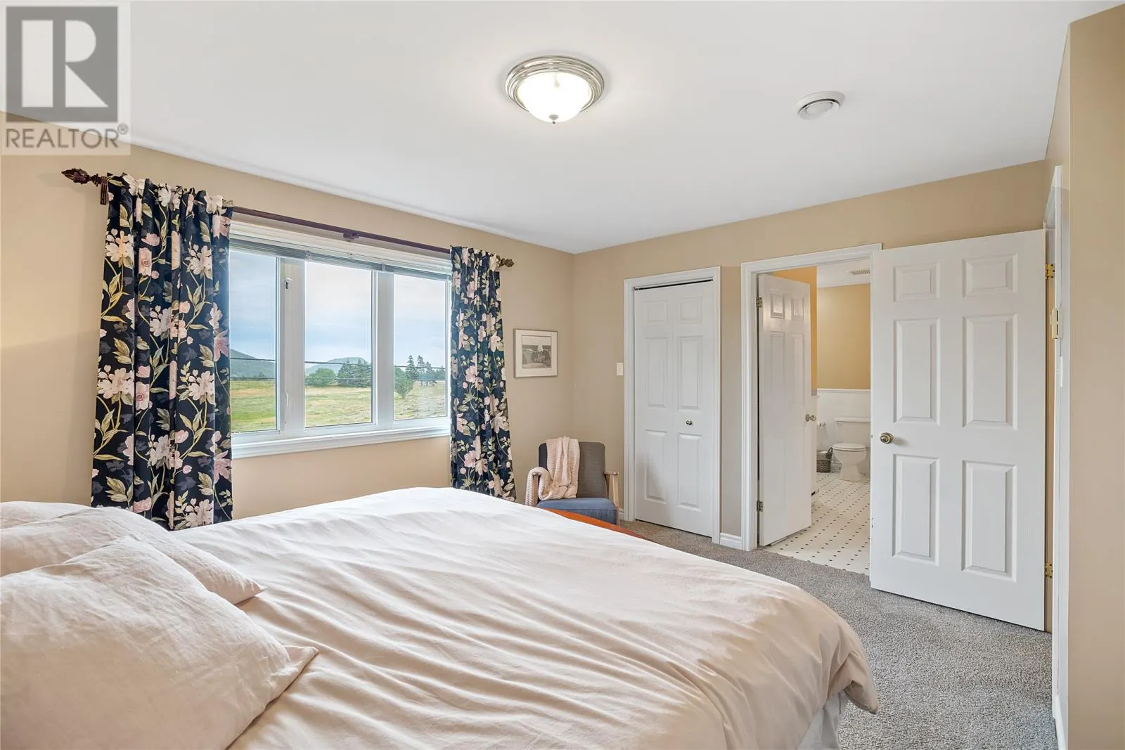33 Mountbatten Drive