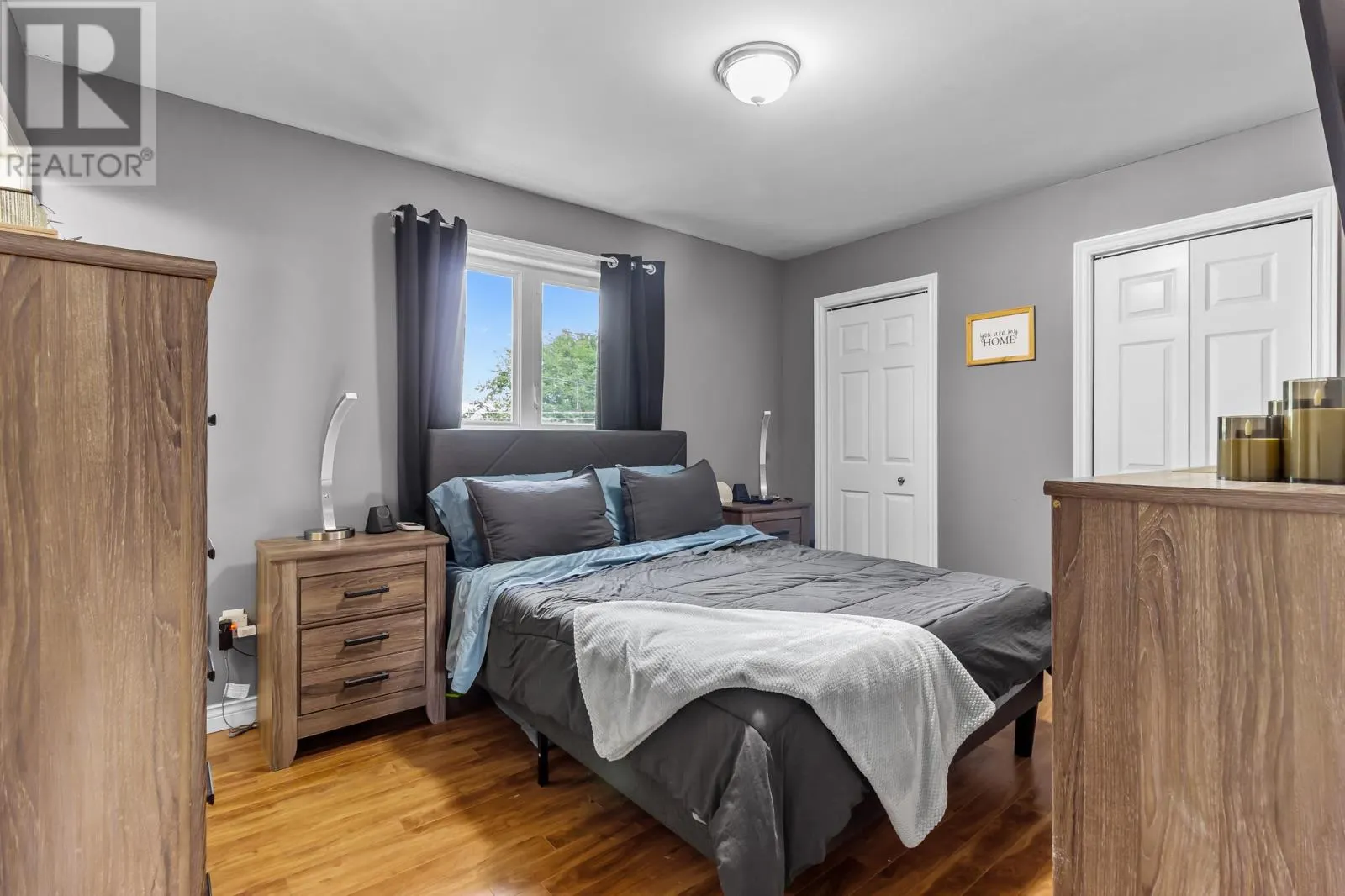 6 Grandy Crescent