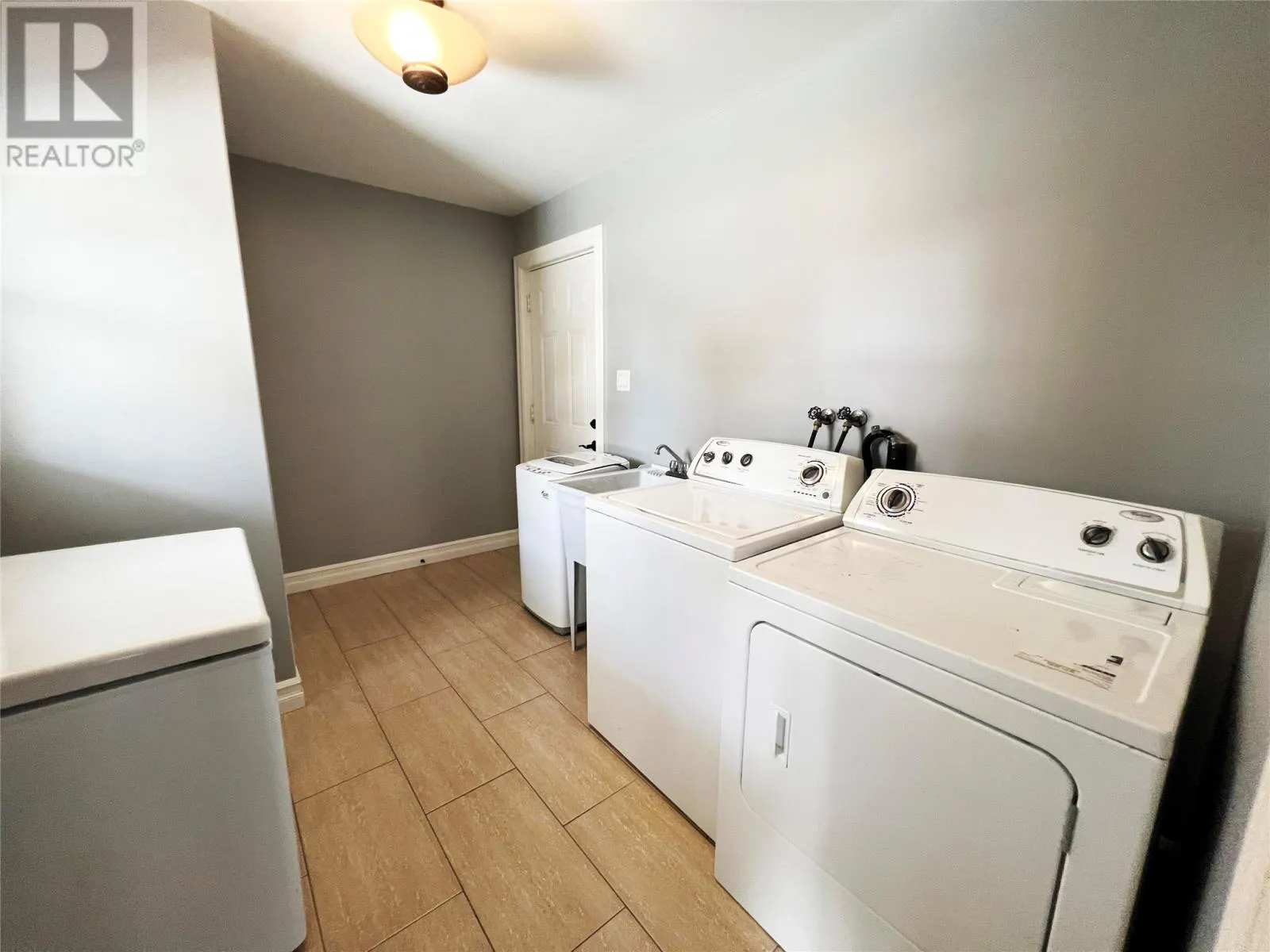 88 Blue Puttee Drive