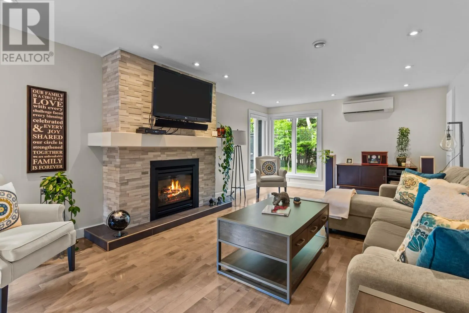 369-371 Dogberry Hill Road
