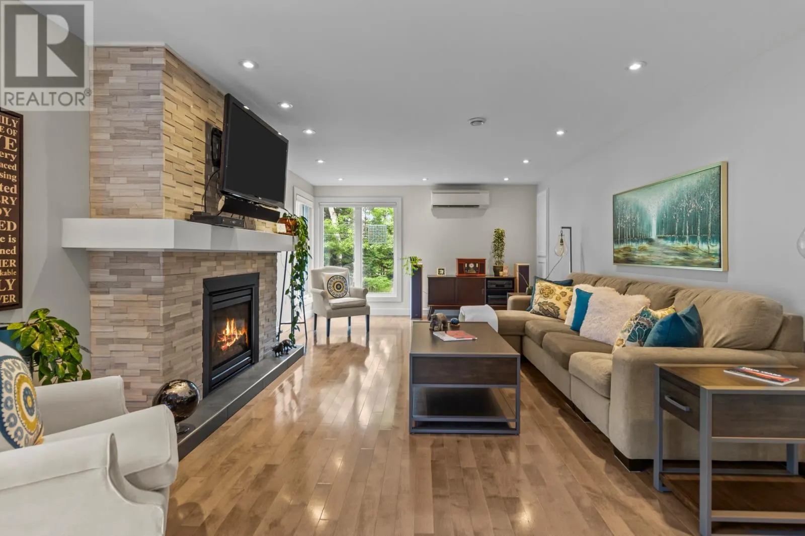 369-371 Dogberry Hill Road