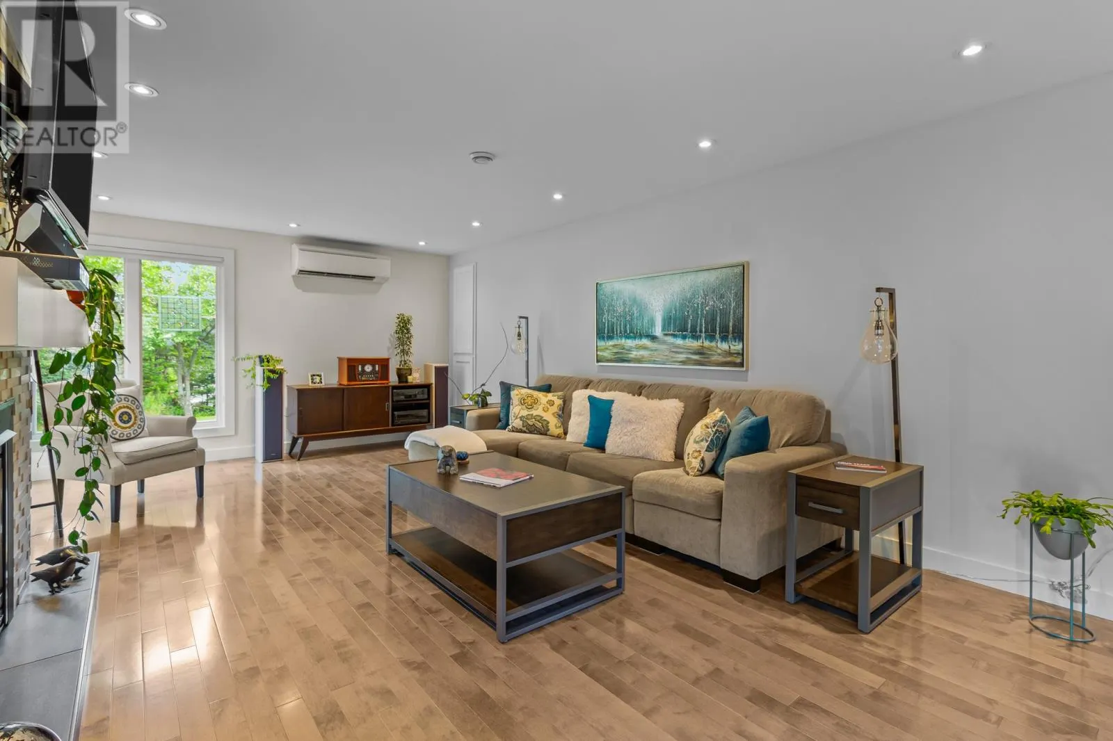 369-371 Dogberry Hill Road