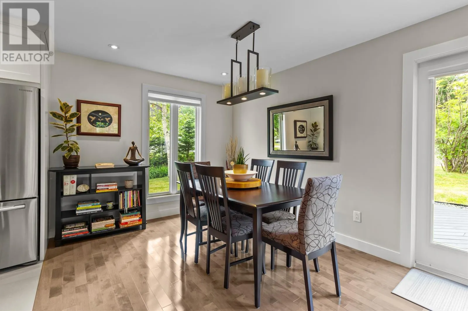 369-371 Dogberry Hill Road