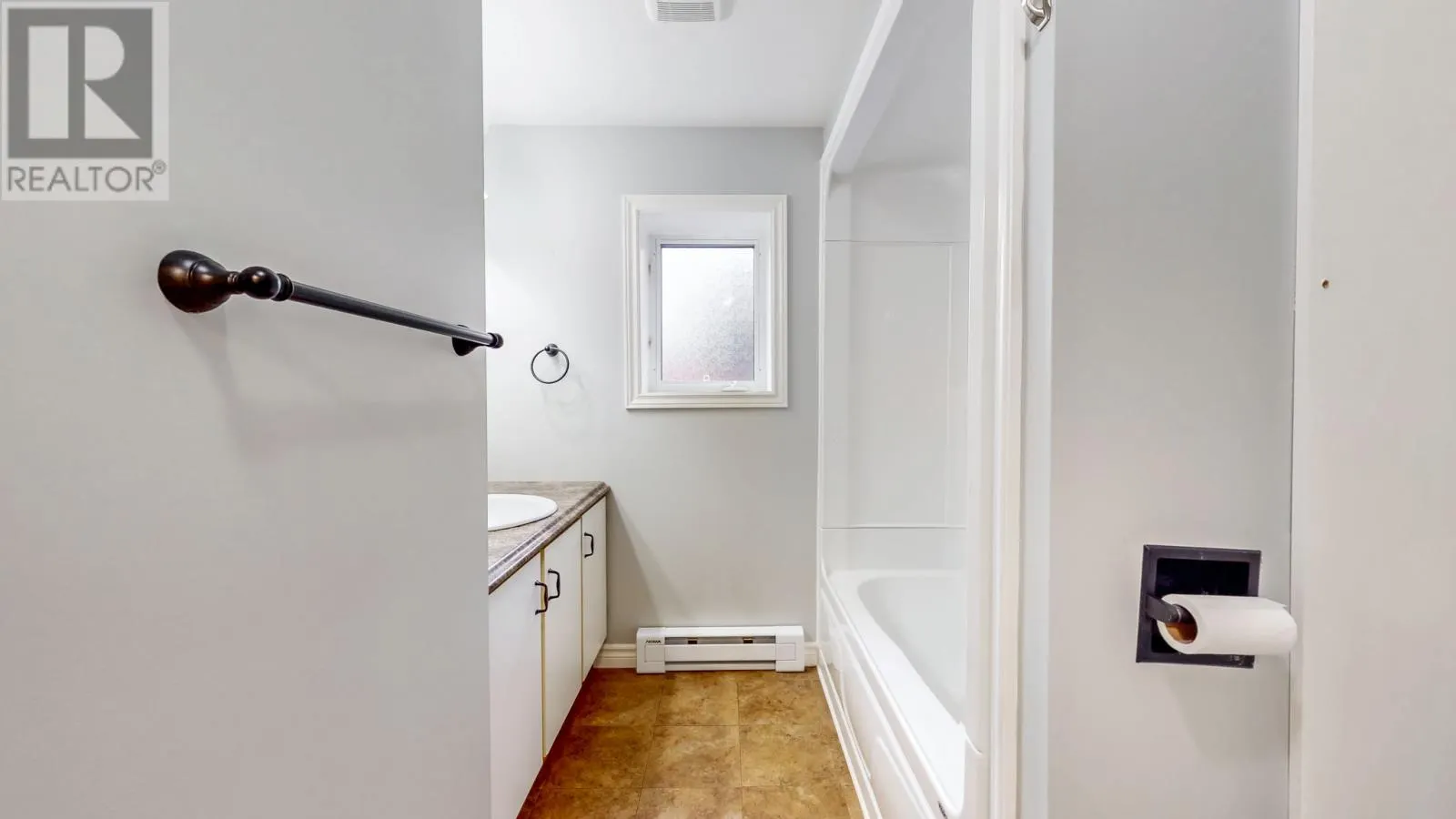 14 Amber Place