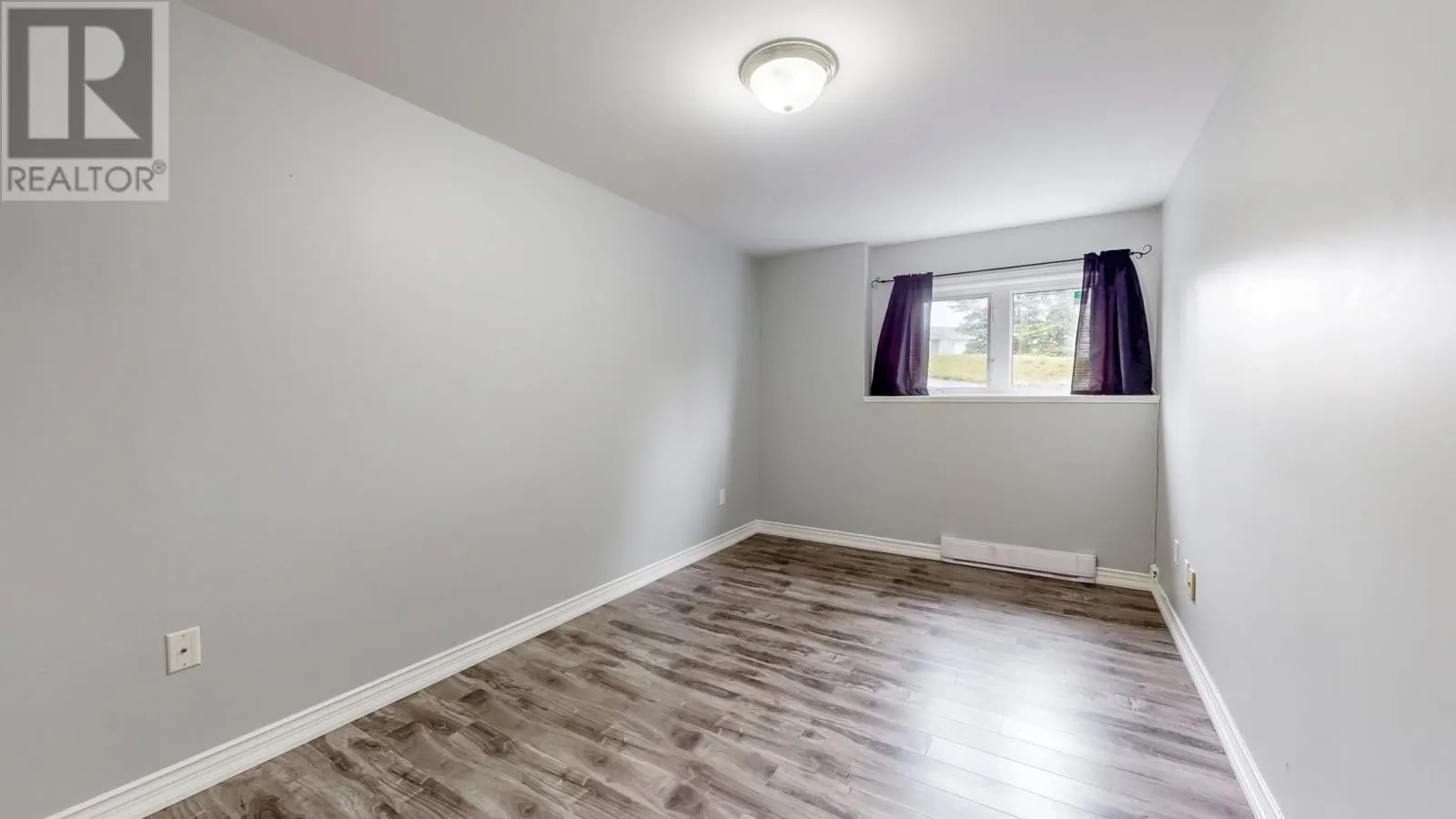 14 Amber Place