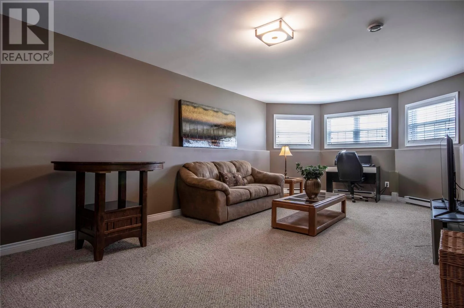 3 Eagle River Drive
