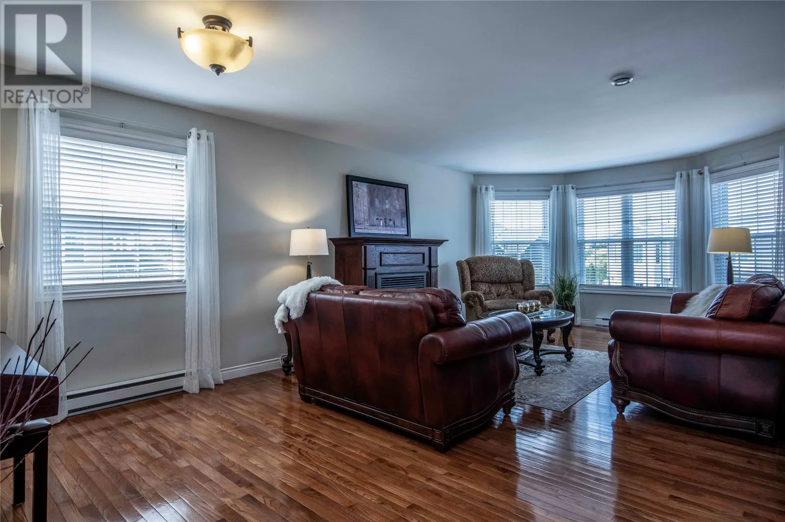 3 Eagle River Drive
