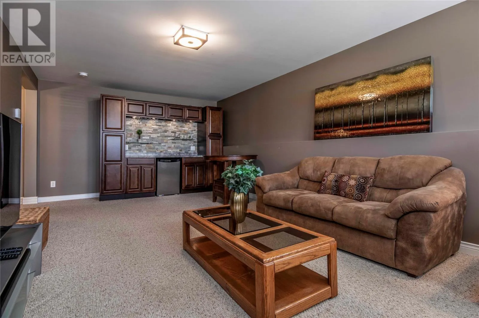 3 Eagle River Drive