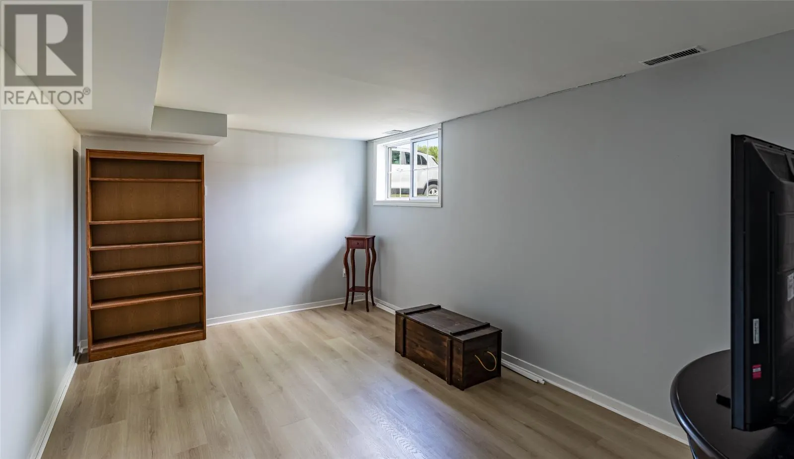 143 Logy Bay Road