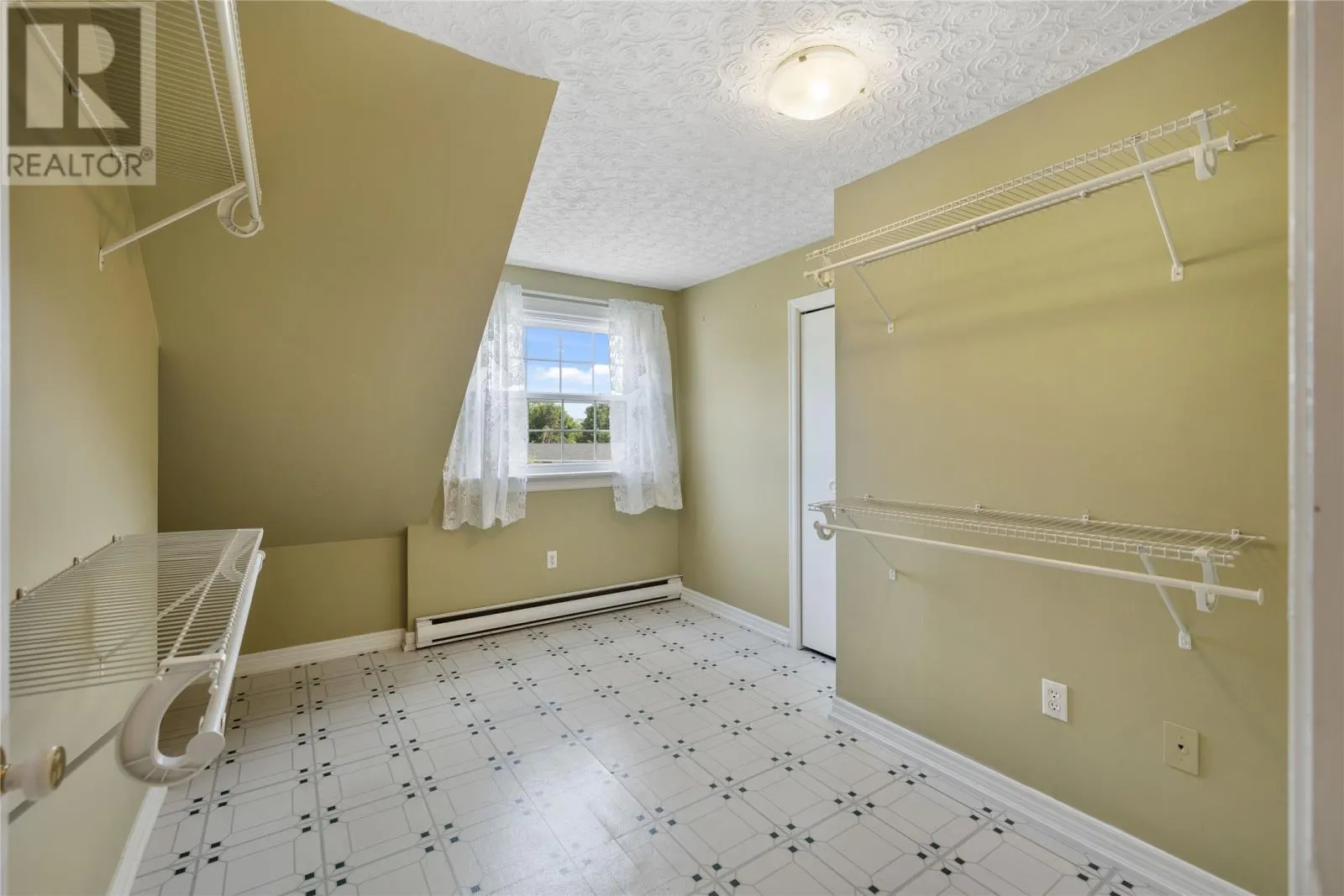 17 Thomey Place