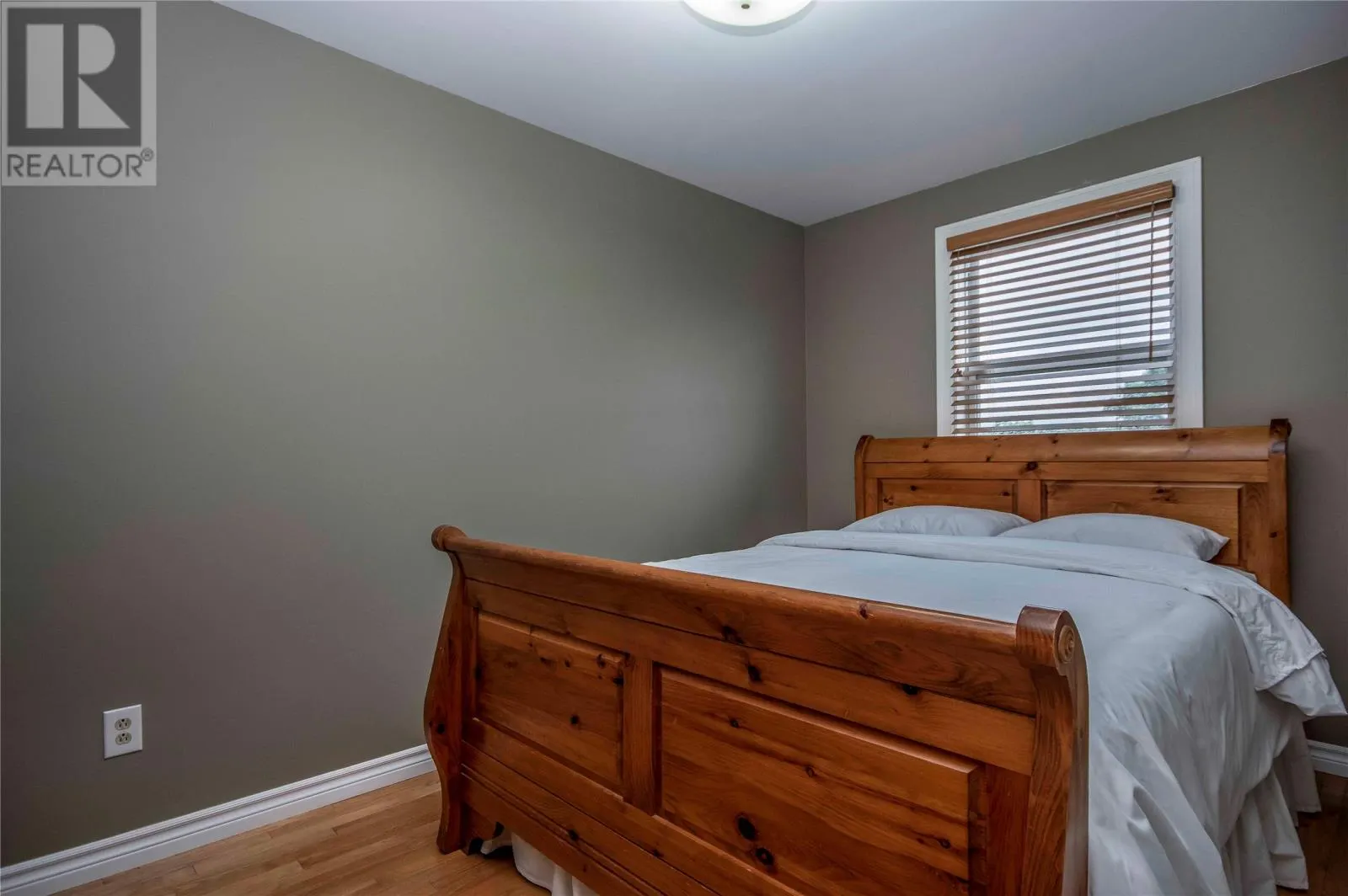 4 Browne Crescent