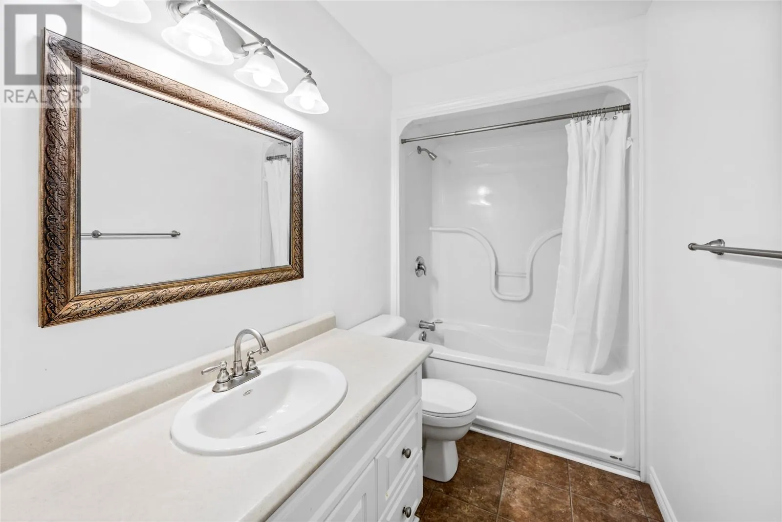 51 Gil Eannes Drive