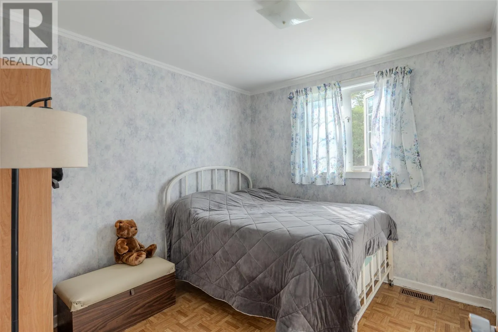 141 Groves Road