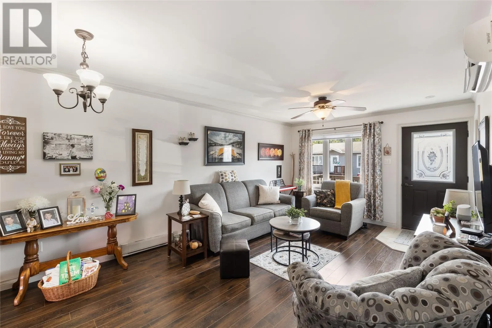 25 Michaelangelo Place