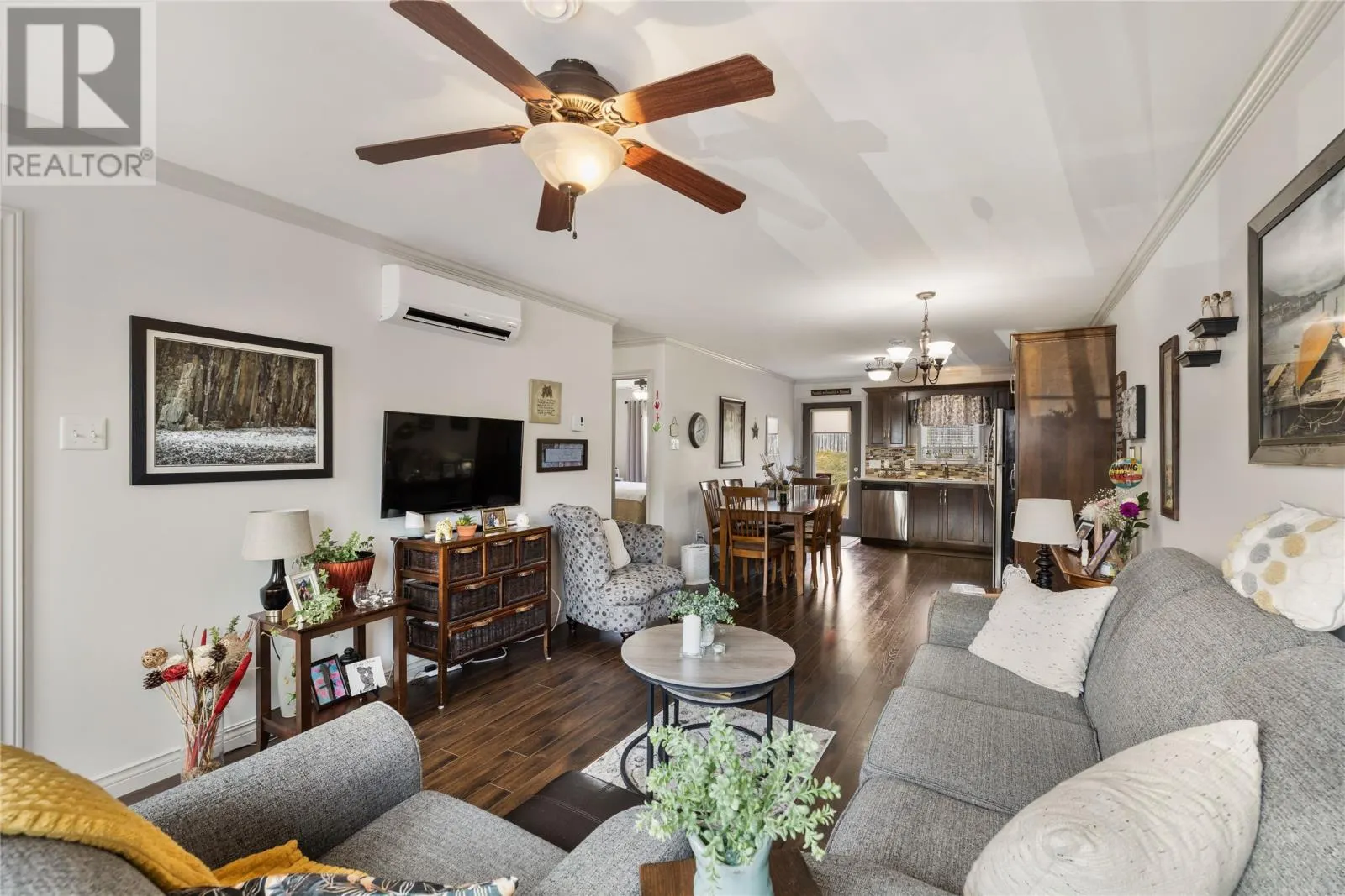 25 Michaelangelo Place
