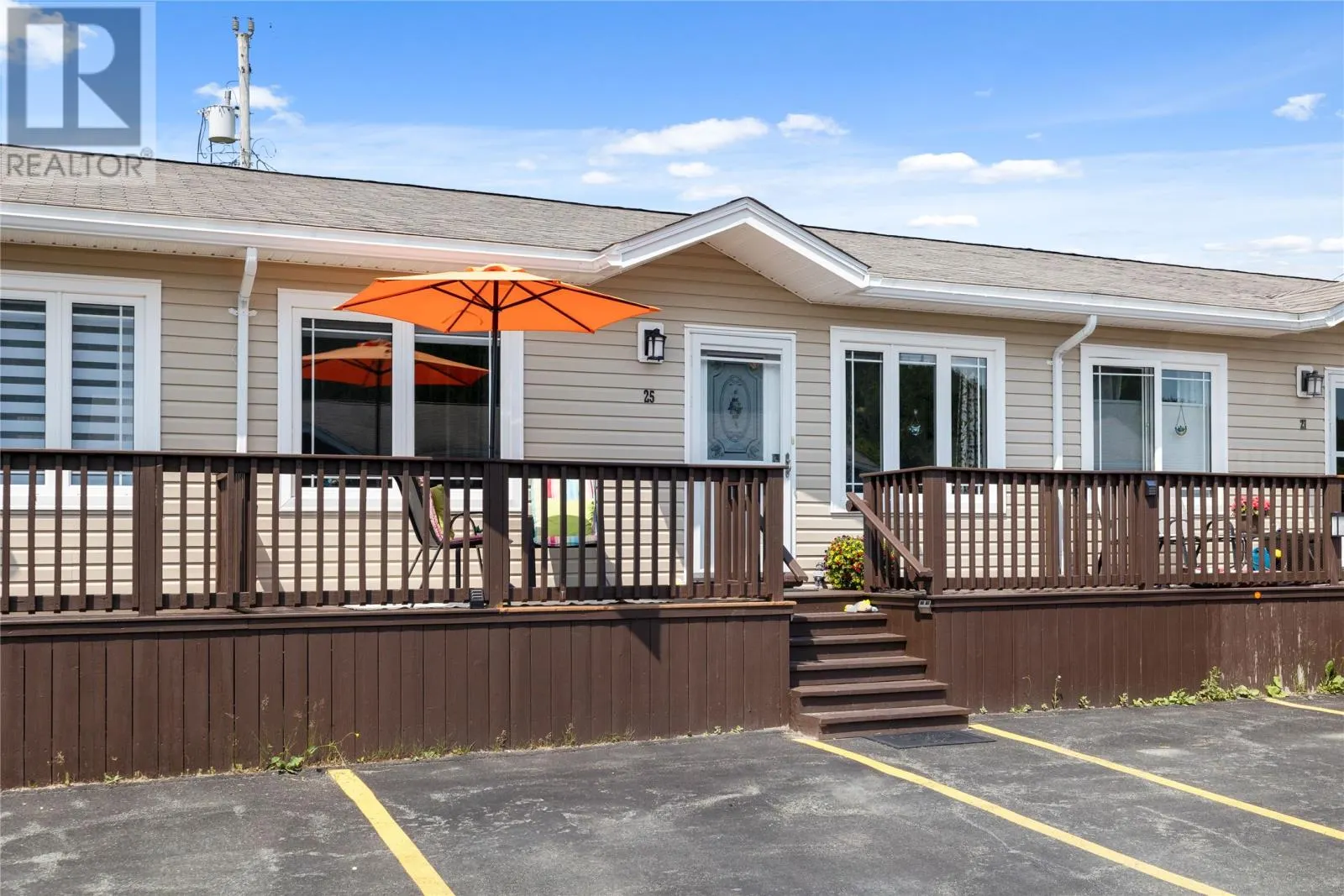 25 Michaelangelo Place