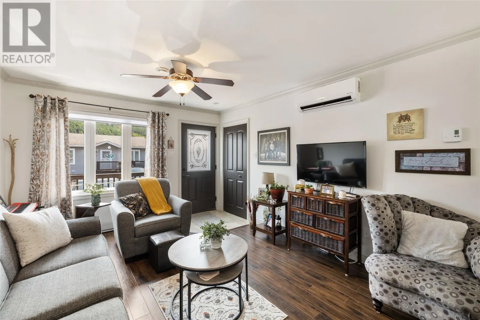 25 Michaelangelo Place