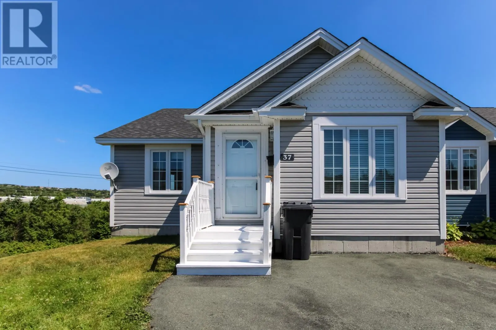 37 Avery Place