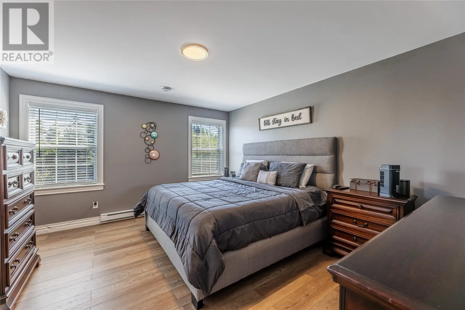 4 Ivydale Place