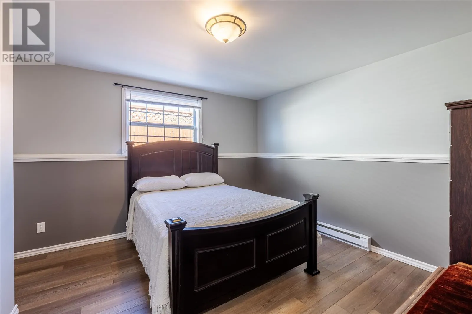 4 Ivydale Place