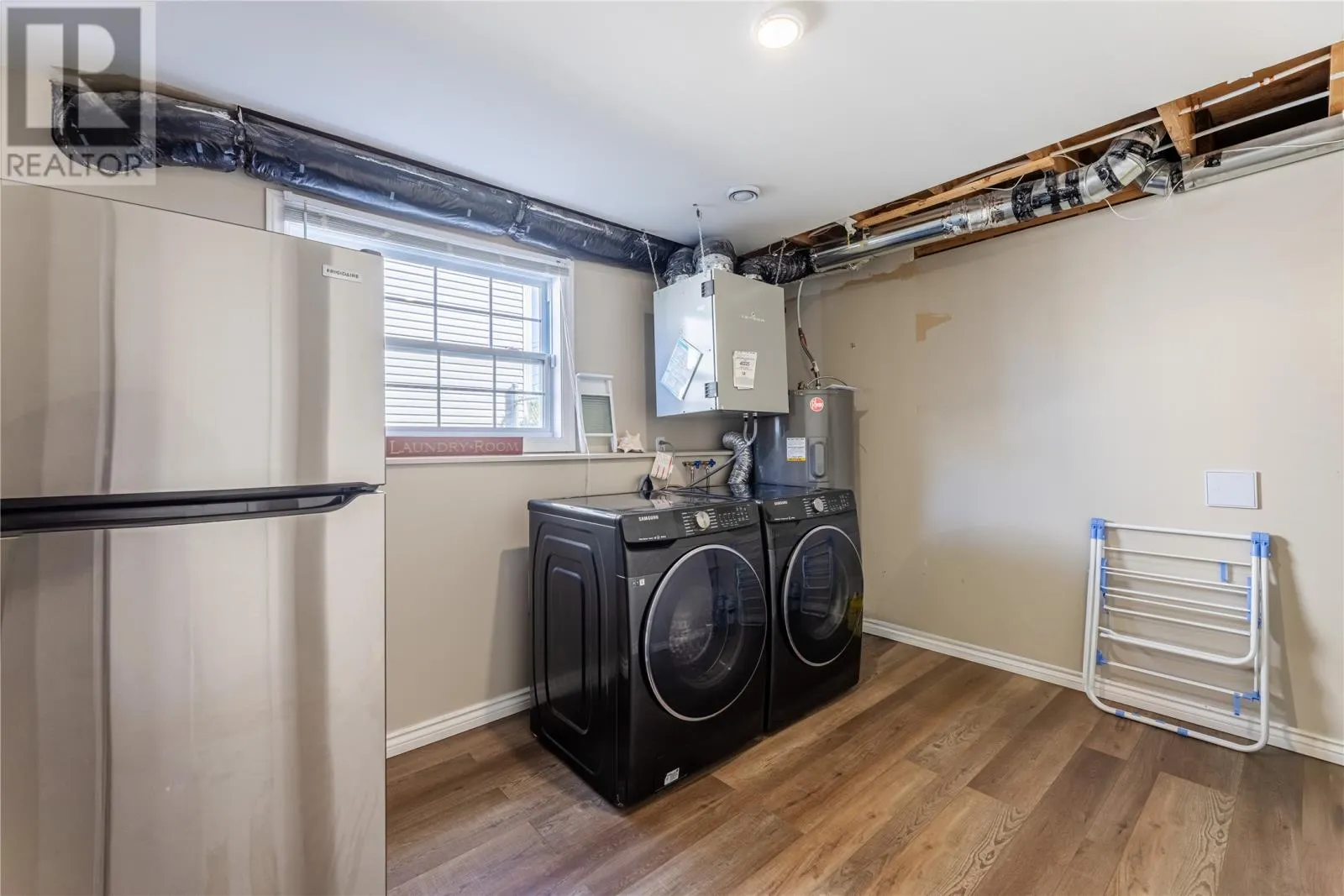 4 Ivydale Place