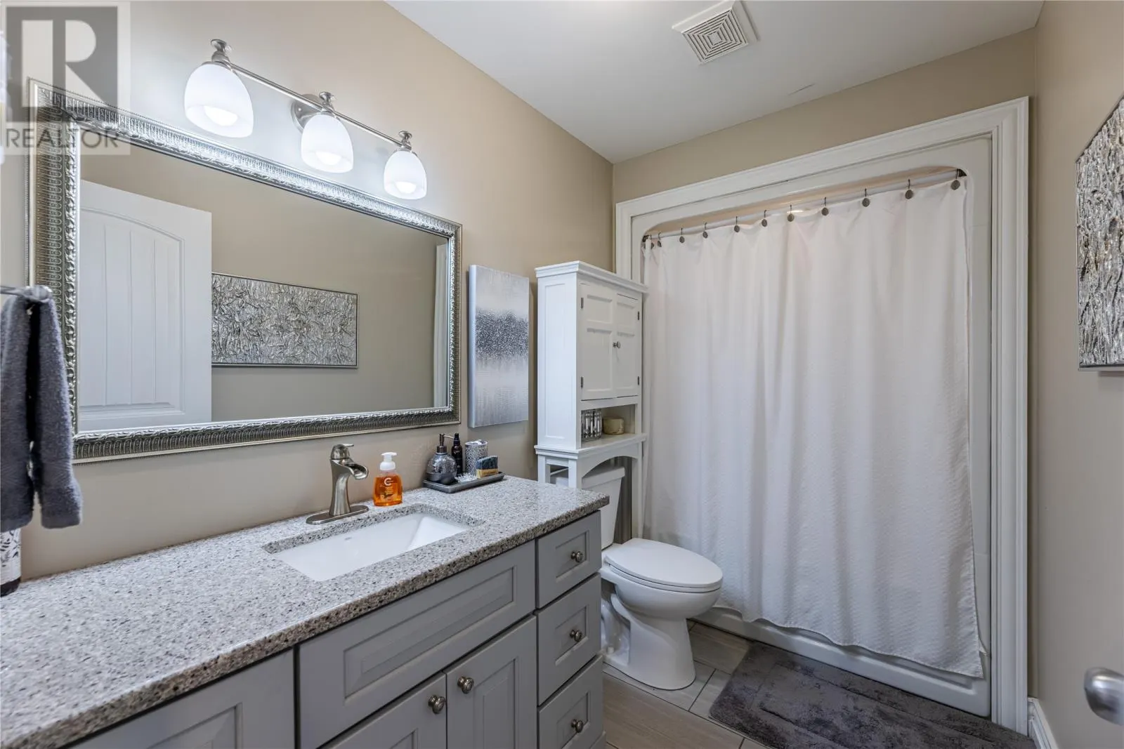 4 Ivydale Place