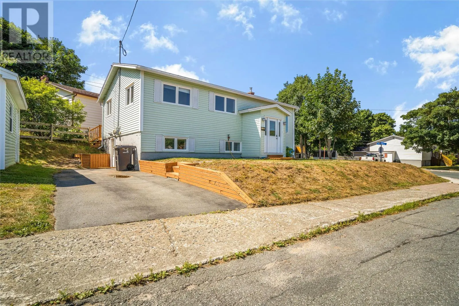 13 Municipal Avenue