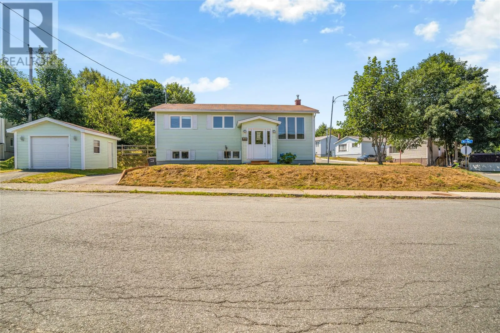 13 Municipal Avenue