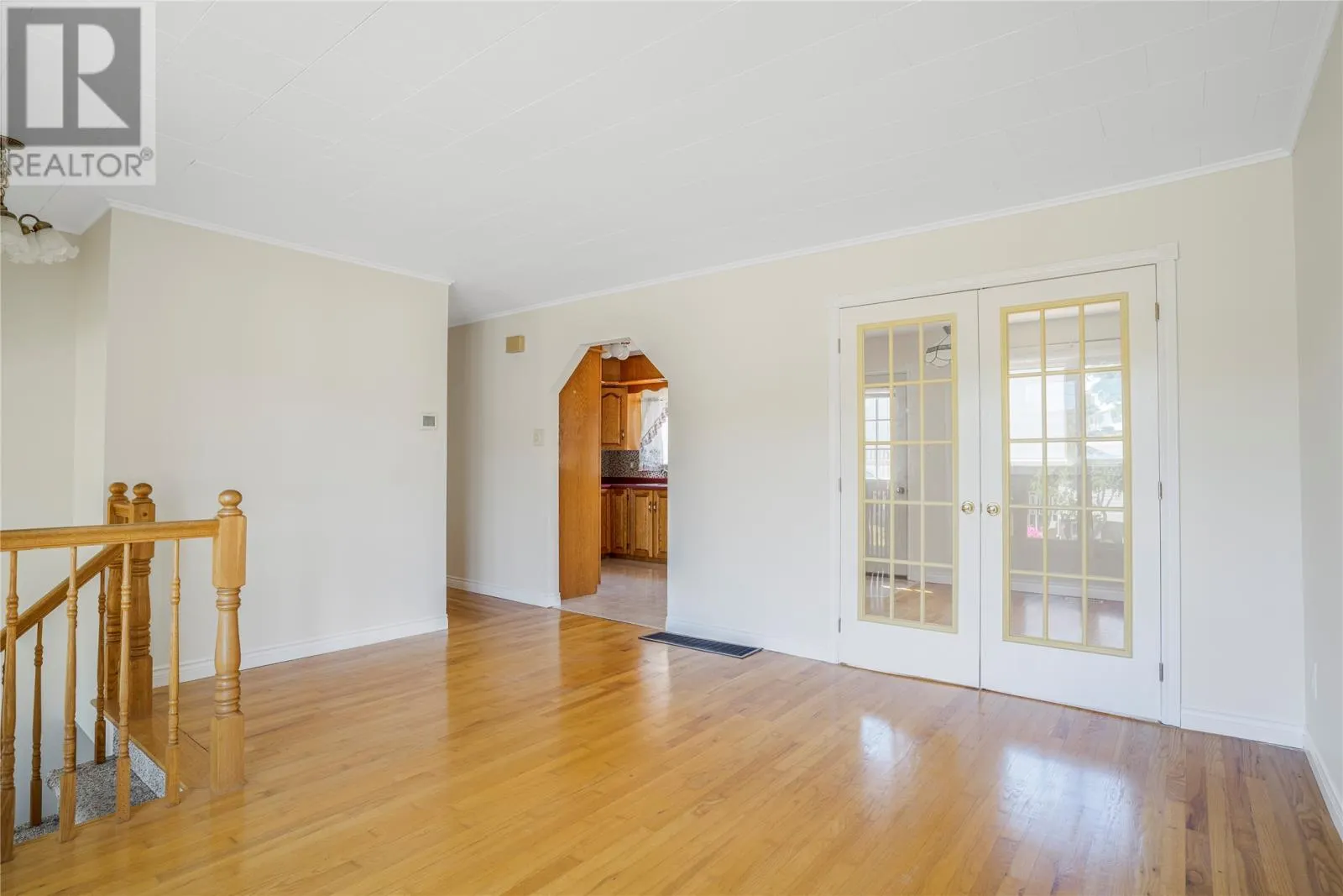 13 Municipal Avenue