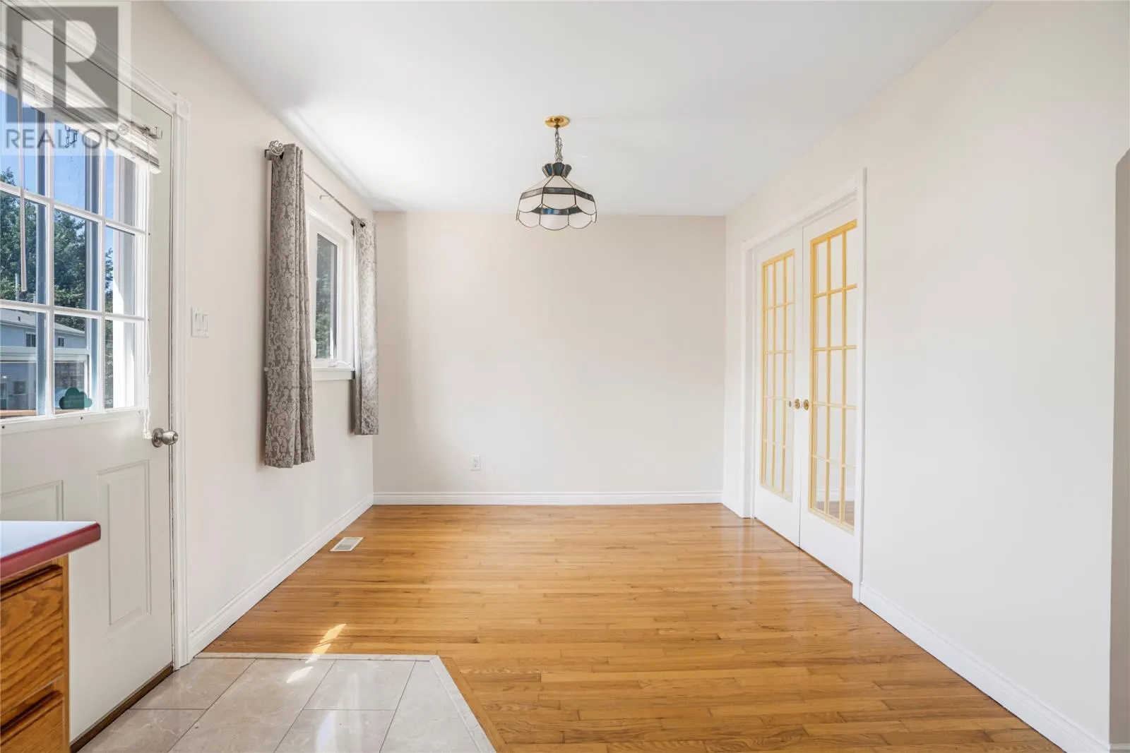 13 Municipal Avenue