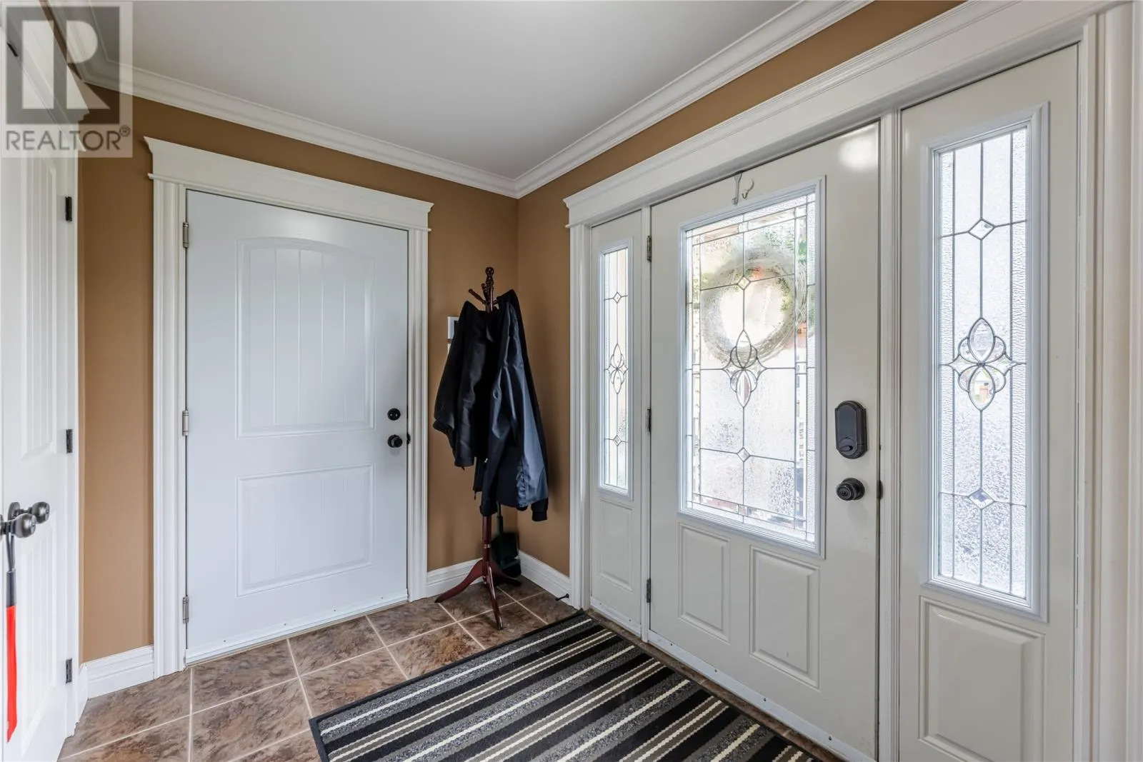 68 Middle Bight Road