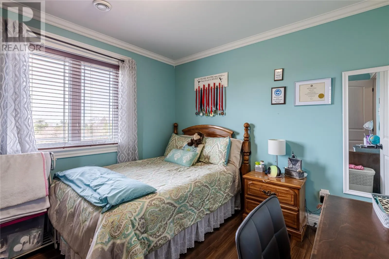 68 Middle Bight Road