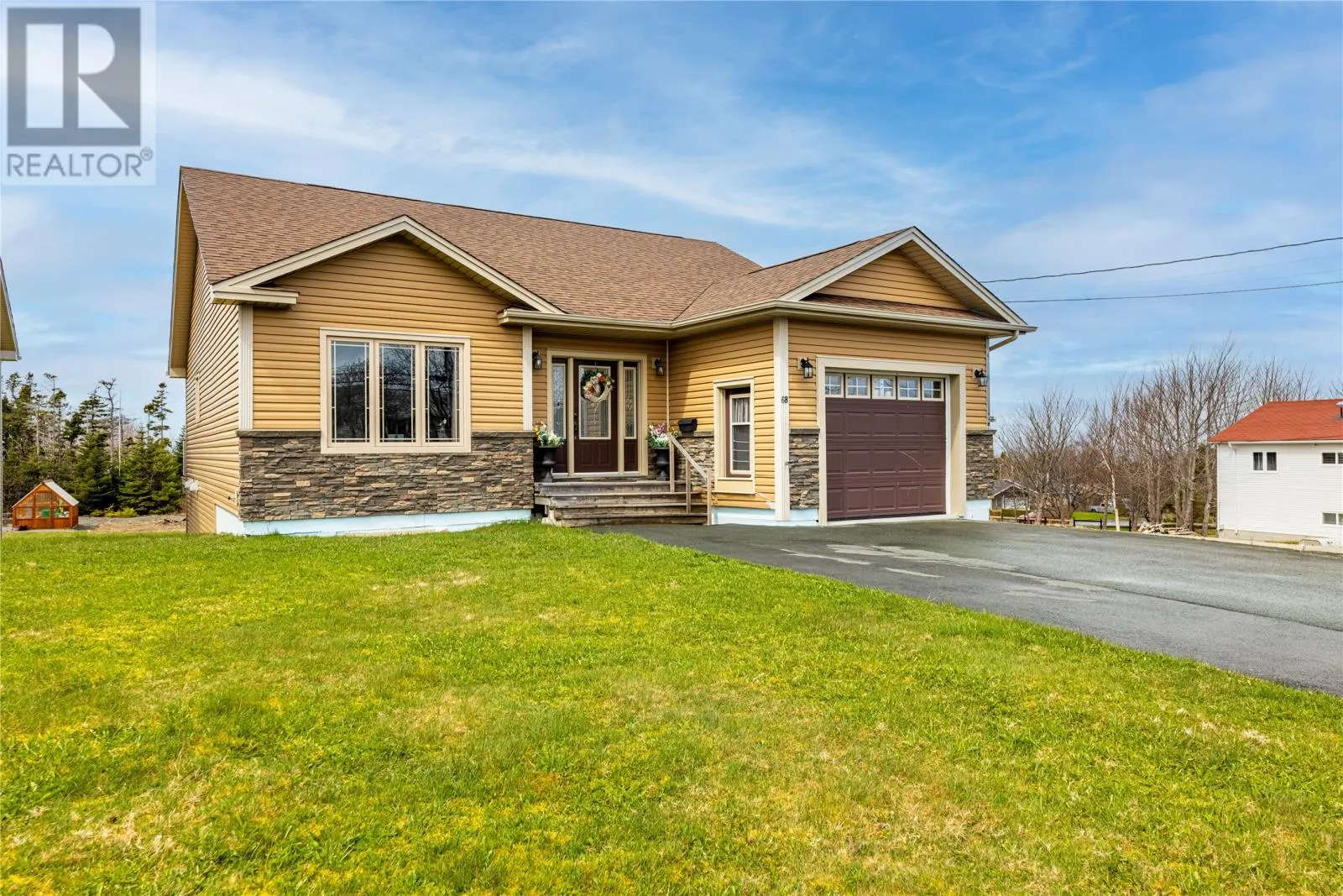 68 Middle Bight Road