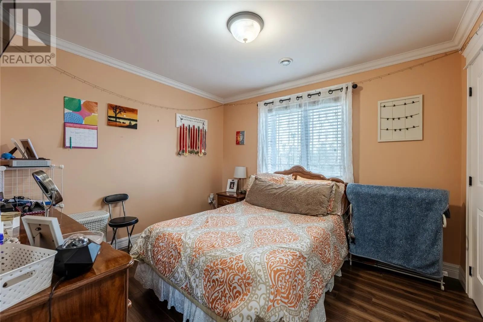 68 Middle Bight Road