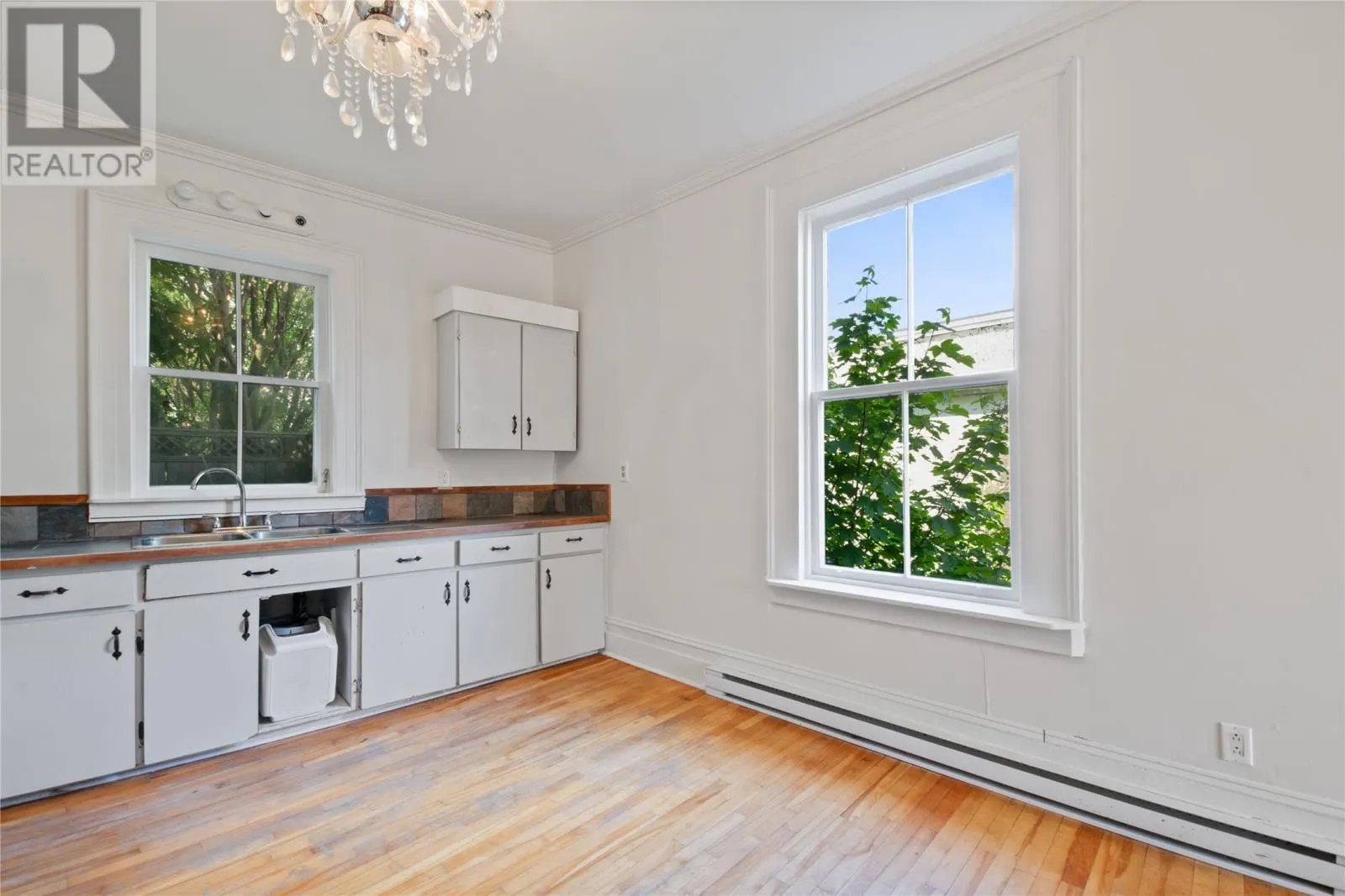 4 Kimberly Row