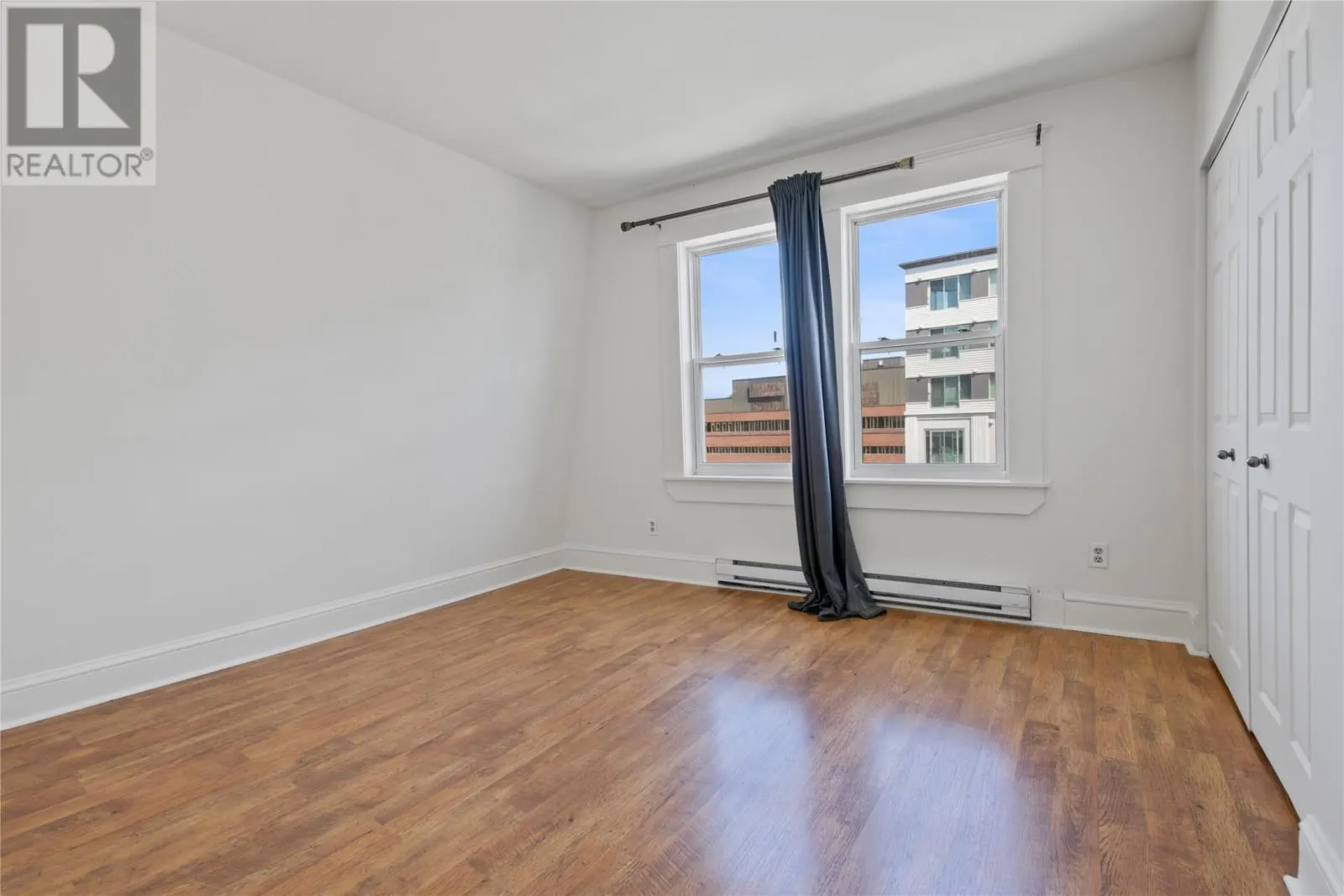 4 Kimberly Row