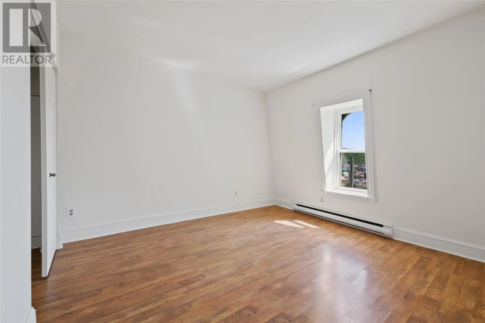 4 Kimberly Row