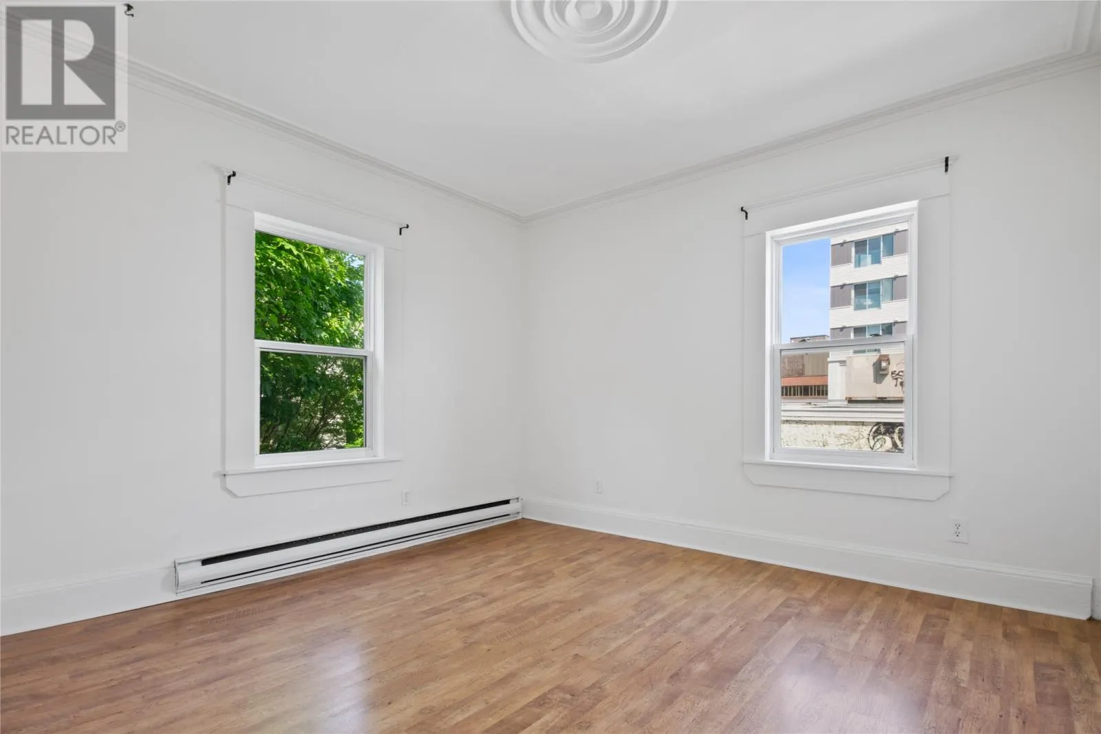 4 Kimberly Row