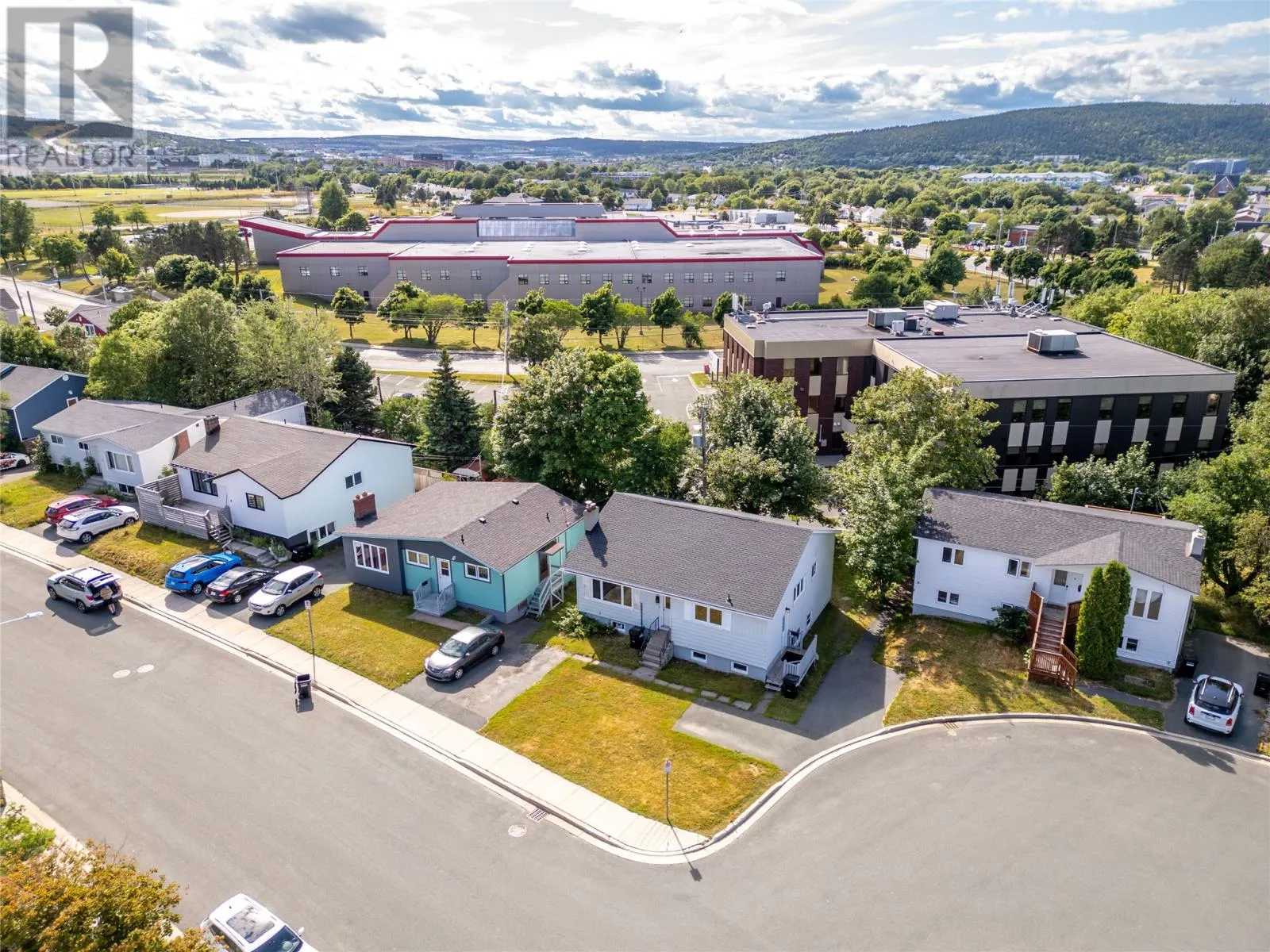 10 Grenfell Avenue