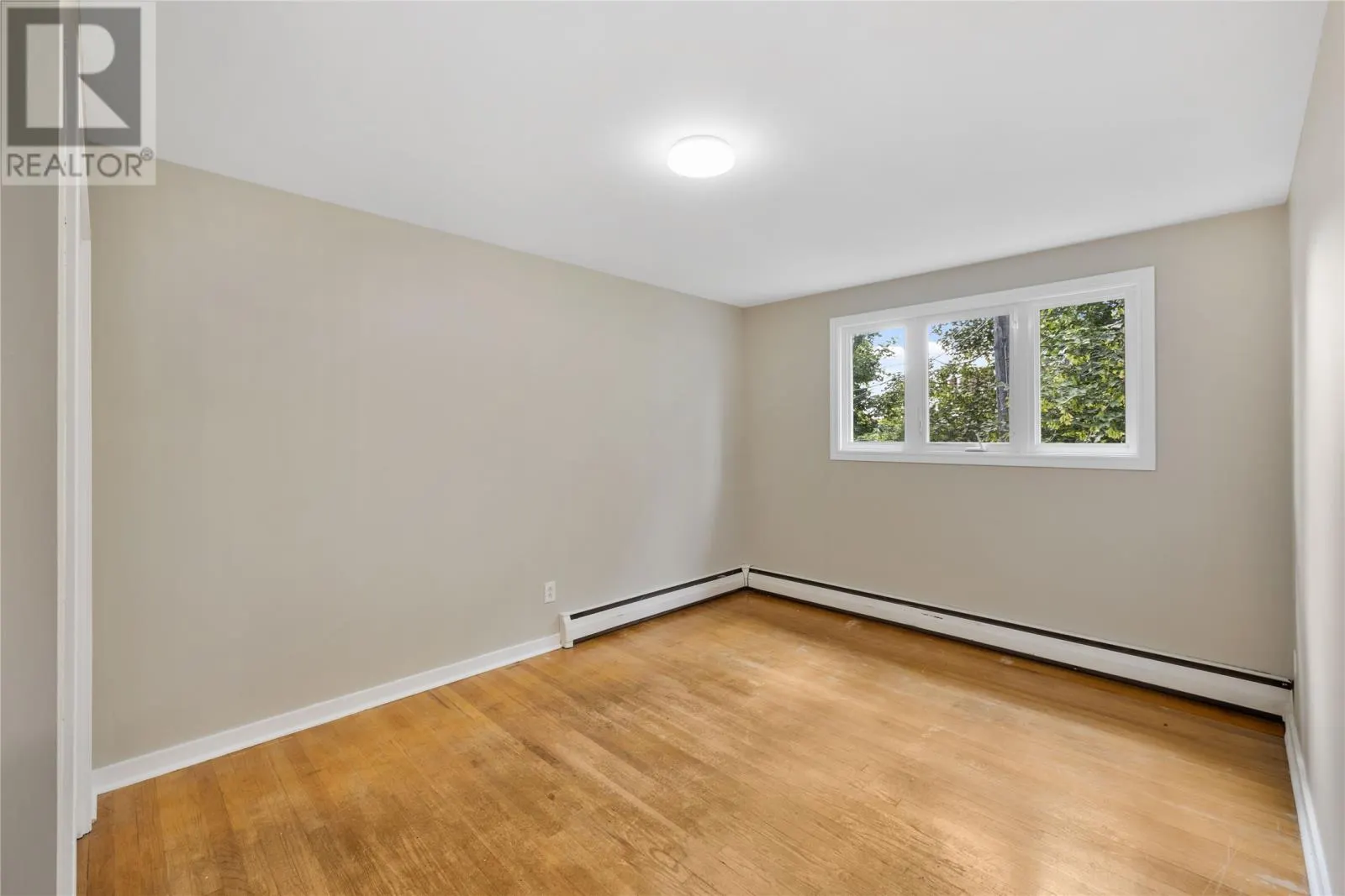 10 Grenfell Avenue
