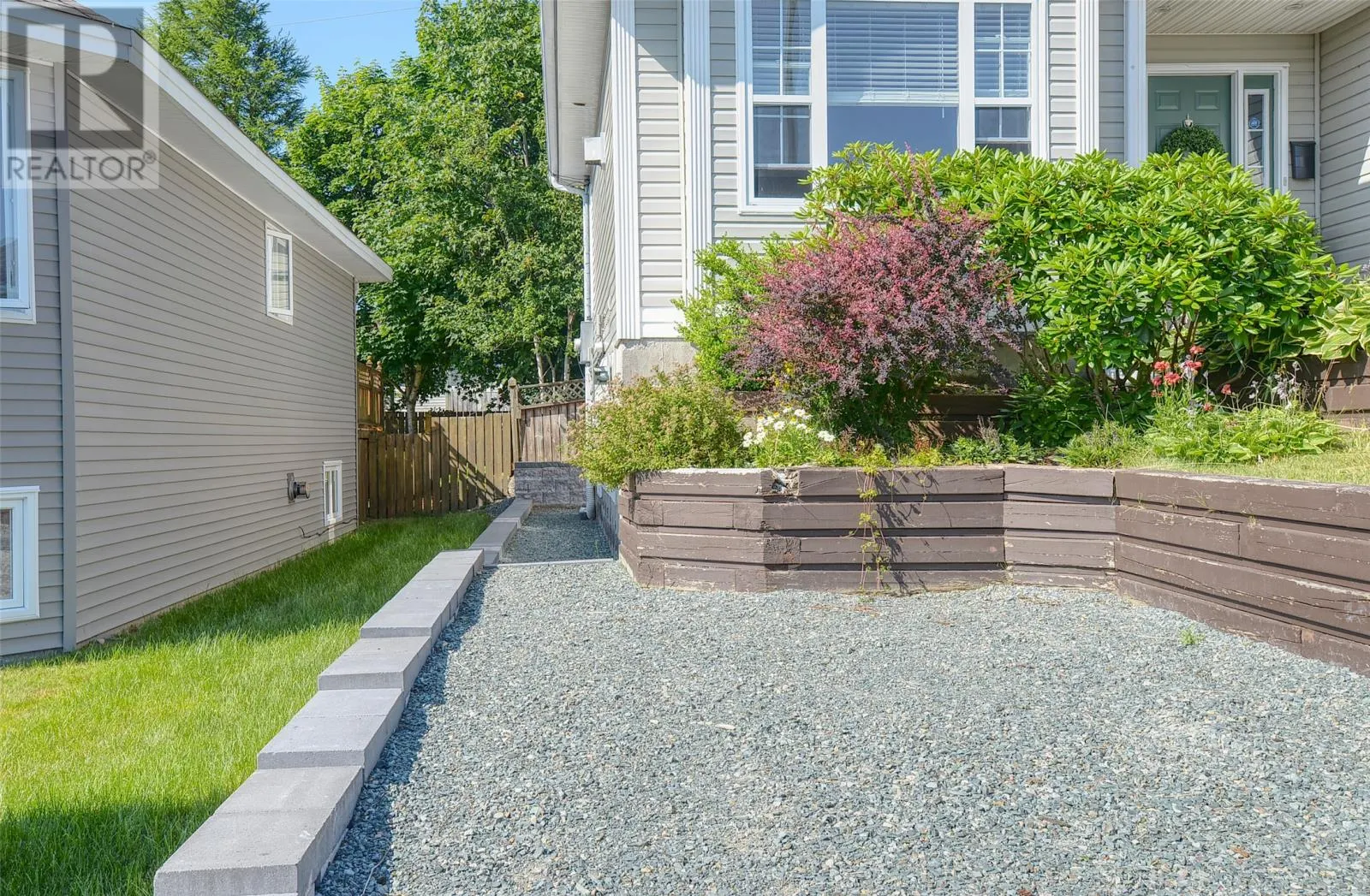 60 Duntara Crescent