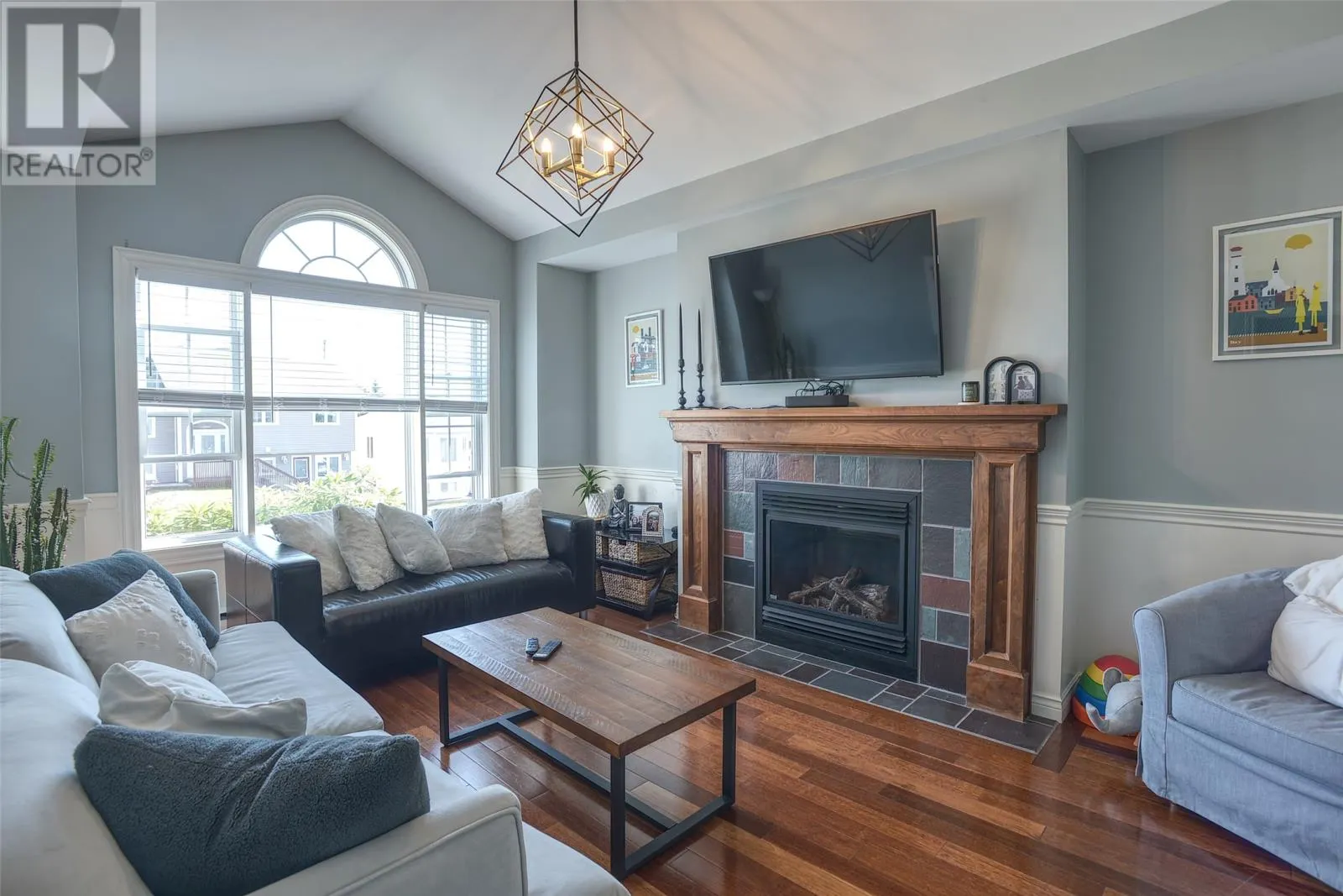 60 Duntara Crescent