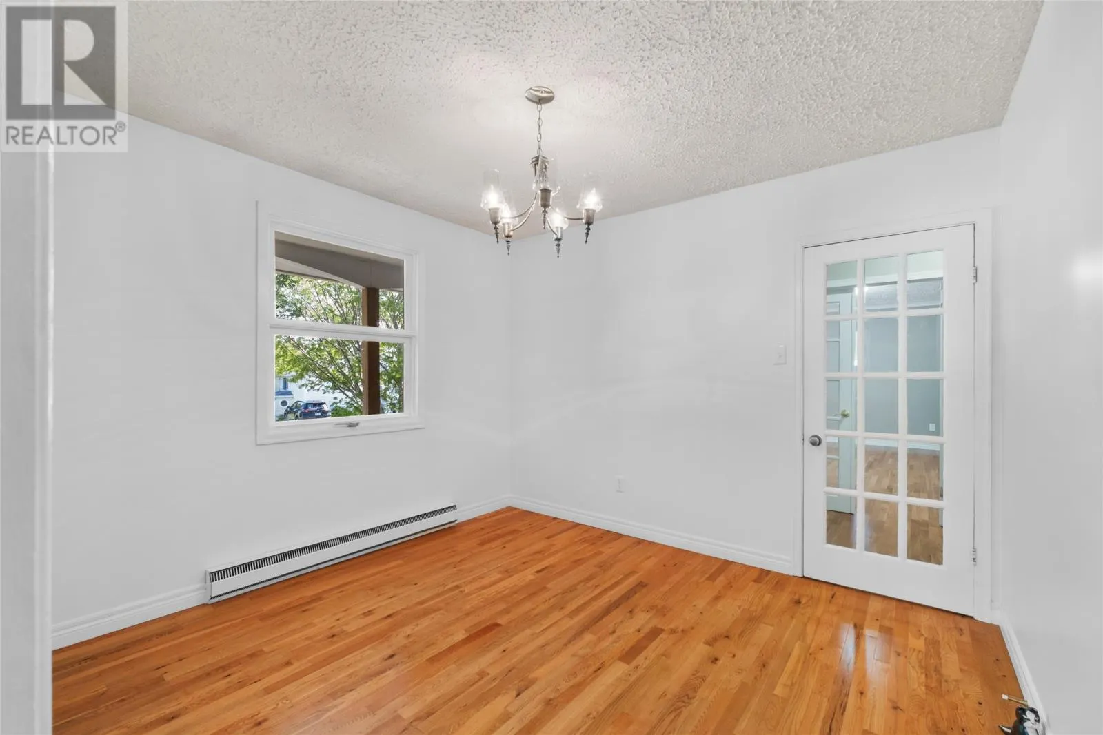 8 Virginia Place