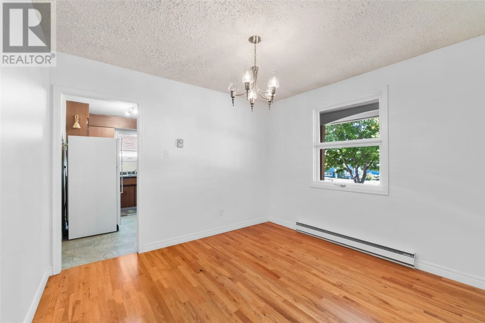 8 Virginia Place