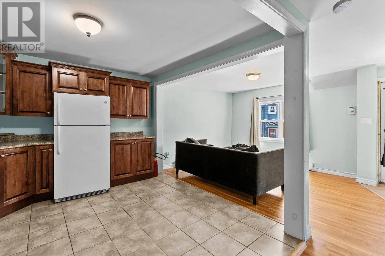 28 McFarlane Street
